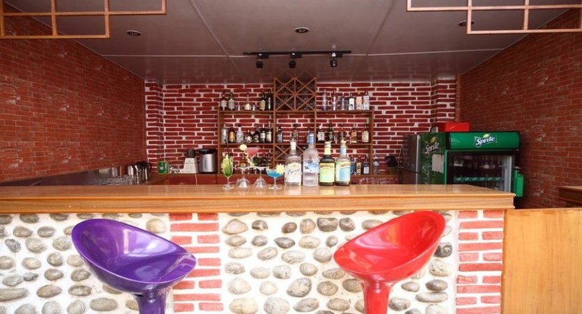 buddha garden hotel bar