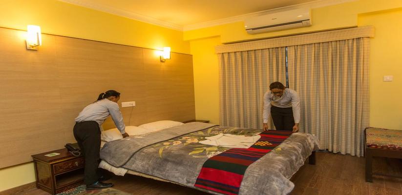 Double Room Service