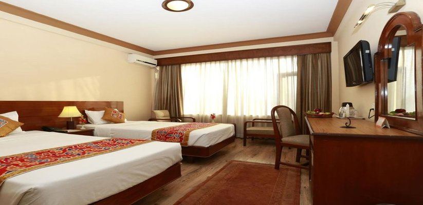 Hotel Manang Deluxe Double Room