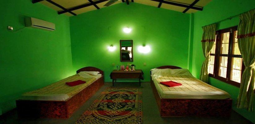 Chitwan Gaida Lodge Standard Cottage