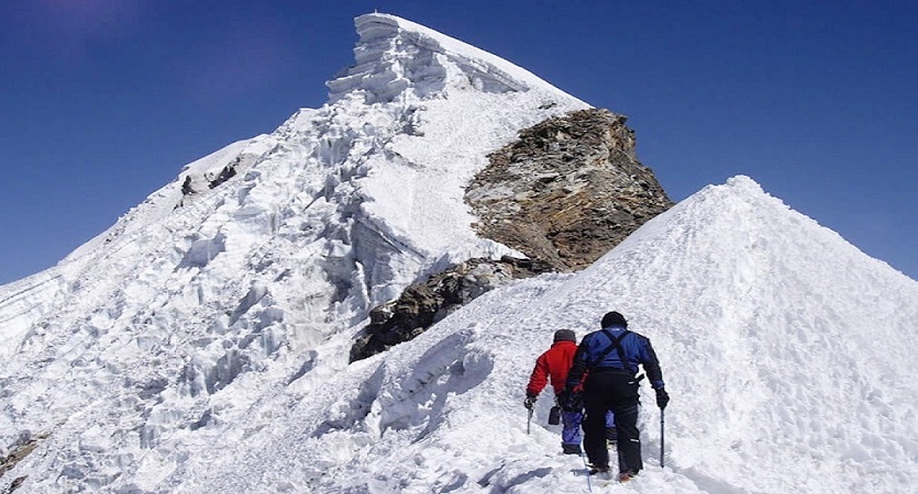 lobuche peak sherpa1