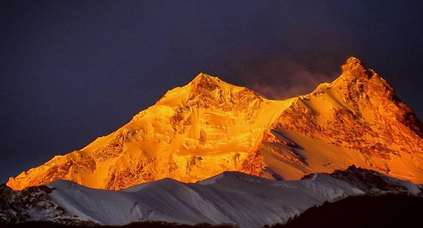manaslu circuit service trekking
