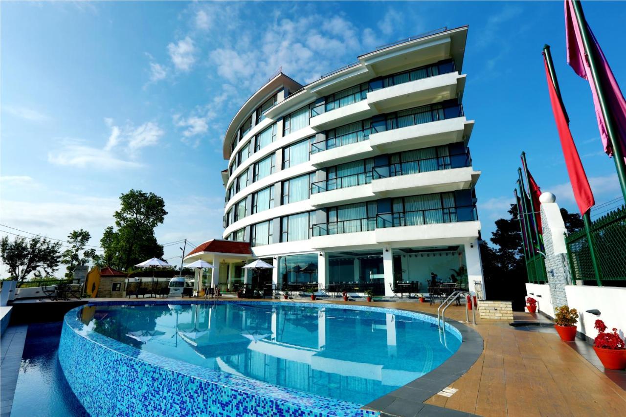 himalayan front resort3 %282%29