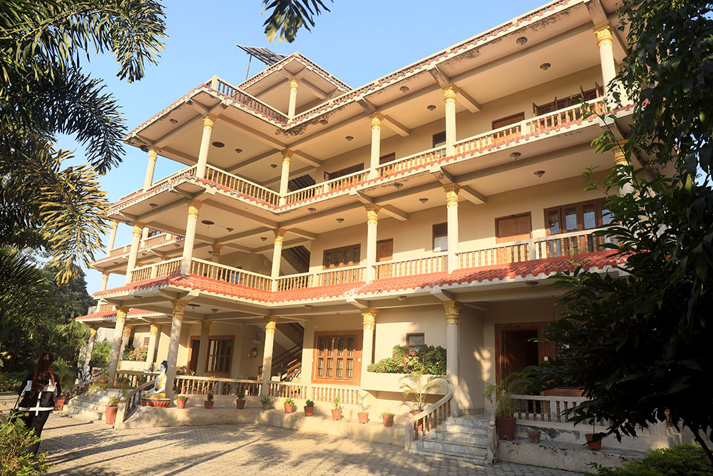 chitwan forest resort1