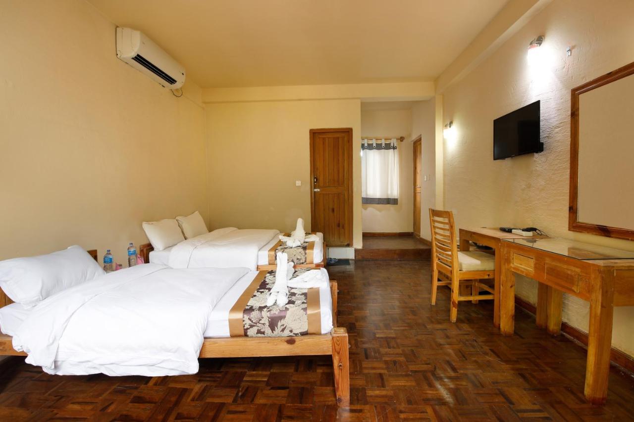 Chitwan Paradise Hotel