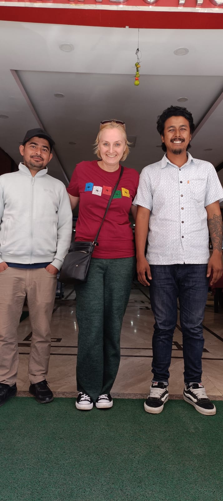 happy client with our guide