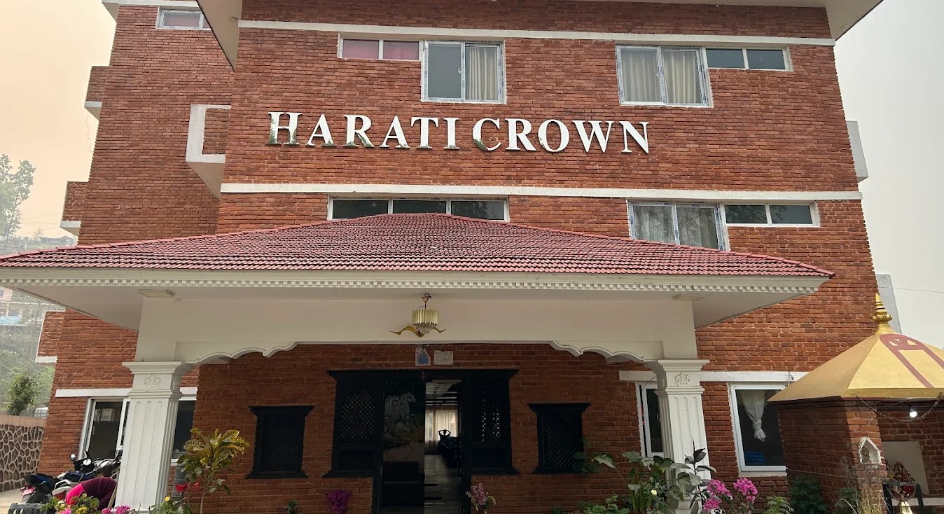 hotel harati crown2