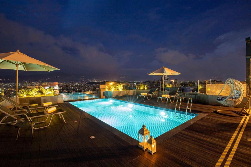 ramada thamel1