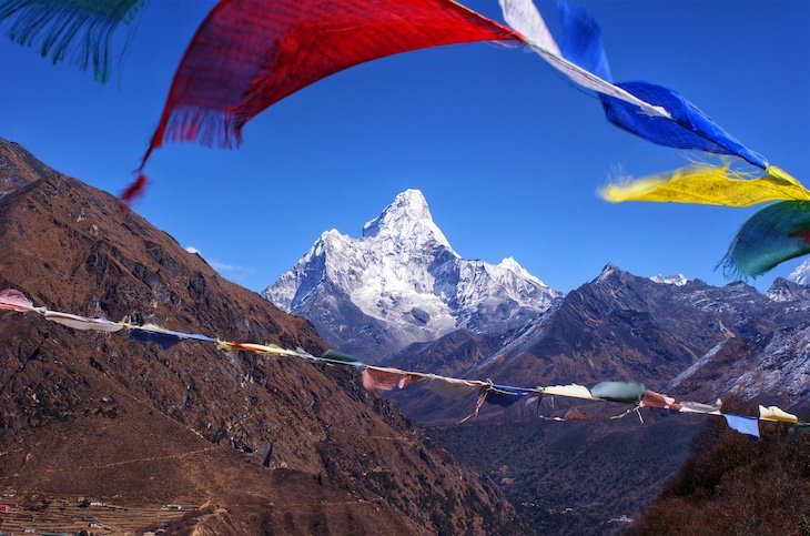 Ama Dablam Peak Expedition View